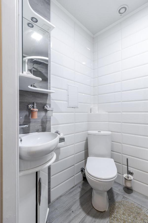 Modern Chaikovskogo Apartment Lviv Bagian luar foto