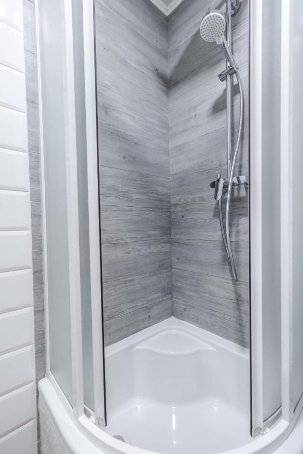 Modern Chaikovskogo Apartment Lviv Bagian luar foto